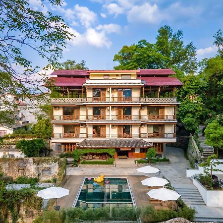 Yangshuo River Lodge Hotel-Free Pick Up From Yangshuo Area Over Three Nights المظهر الخارجي الصورة