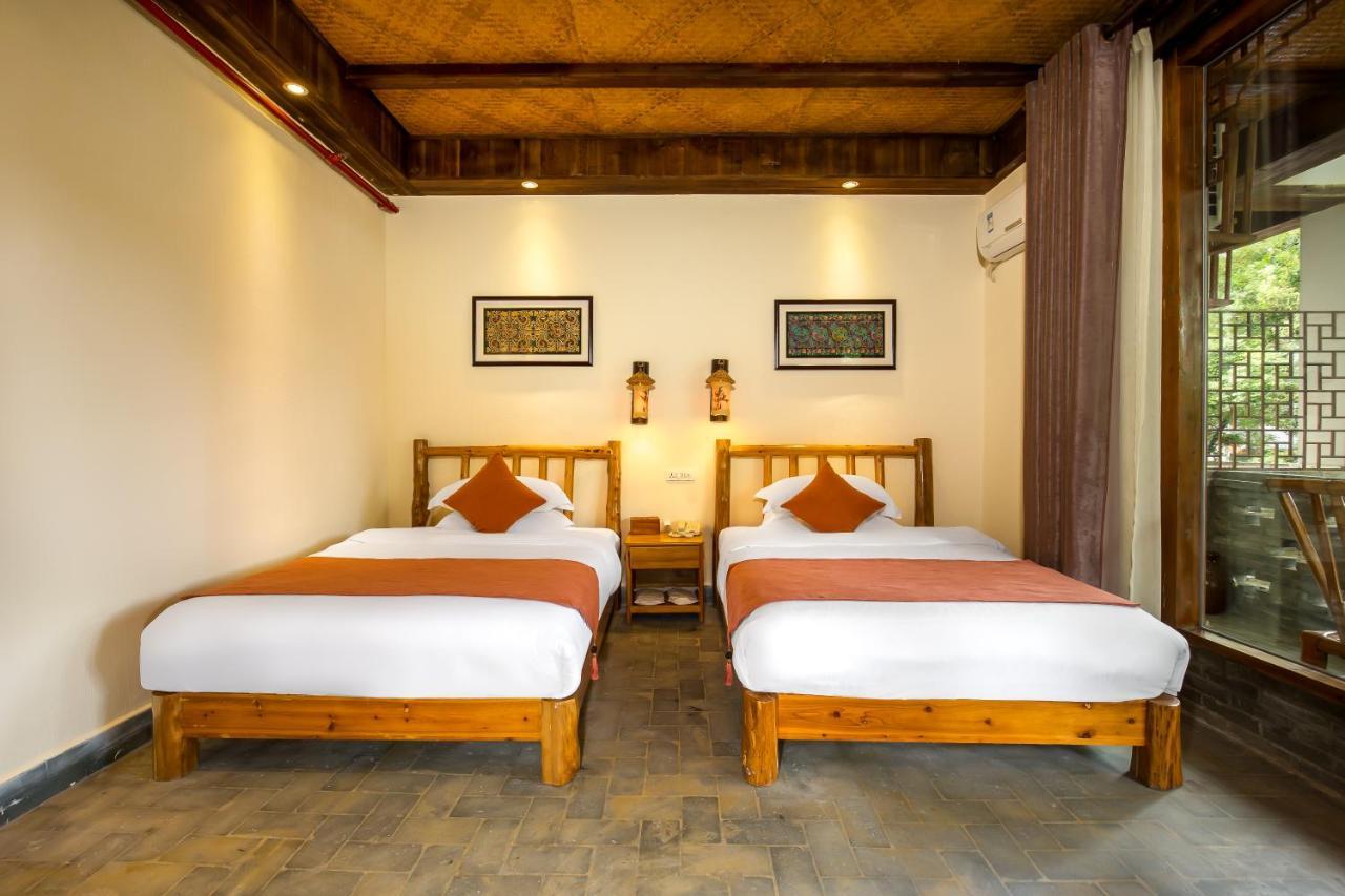 Yangshuo River Lodge Hotel-Free Pick Up From Yangshuo Area Over Three Nights المظهر الخارجي الصورة