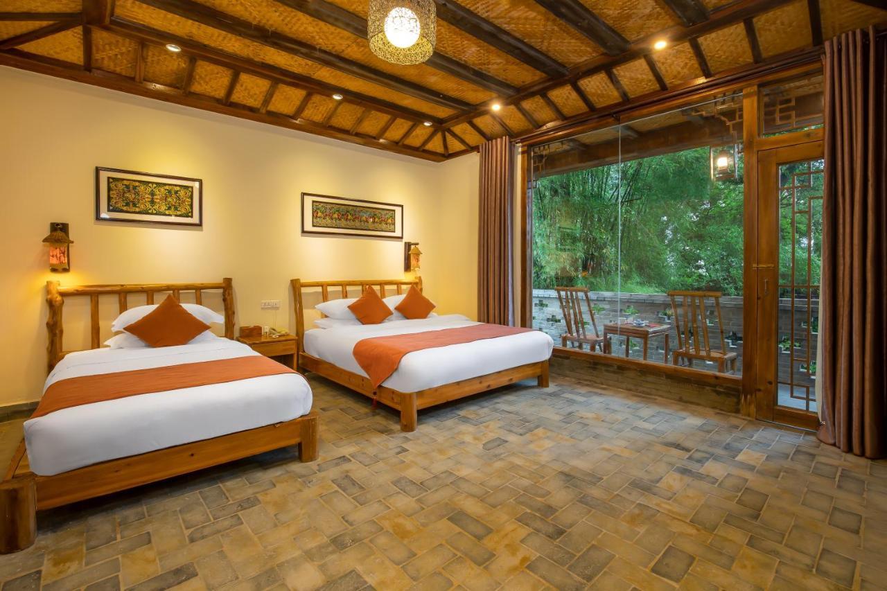 Yangshuo River Lodge Hotel-Free Pick Up From Yangshuo Area Over Three Nights المظهر الخارجي الصورة