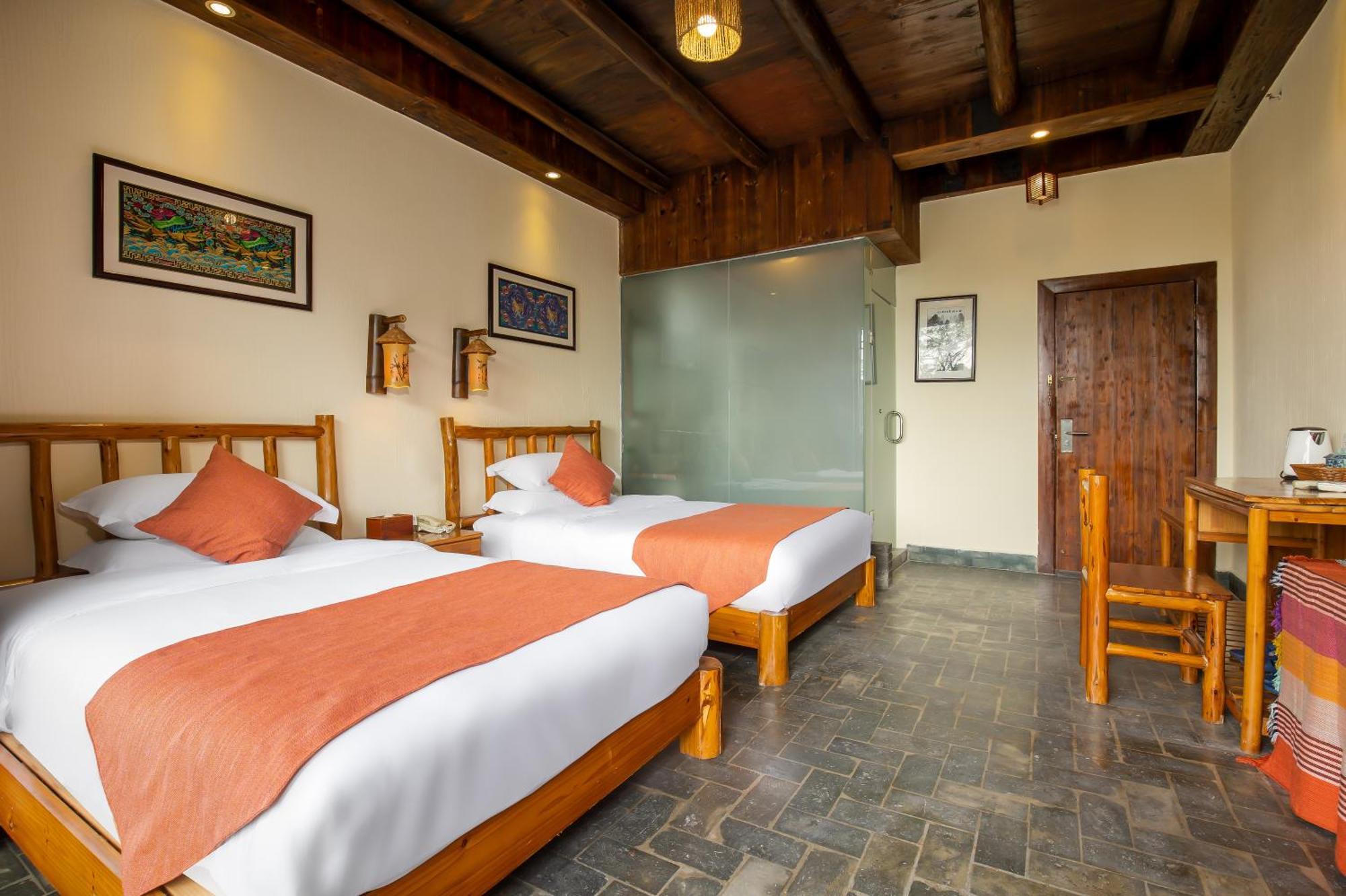 Yangshuo River Lodge Hotel-Free Pick Up From Yangshuo Area Over Three Nights المظهر الخارجي الصورة