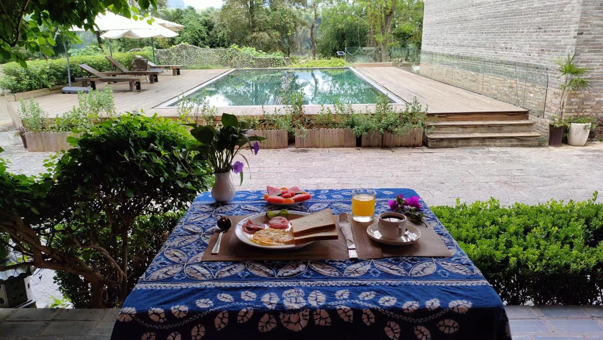 Yangshuo River Lodge Hotel-Free Pick Up From Yangshuo Area Over Three Nights المظهر الخارجي الصورة