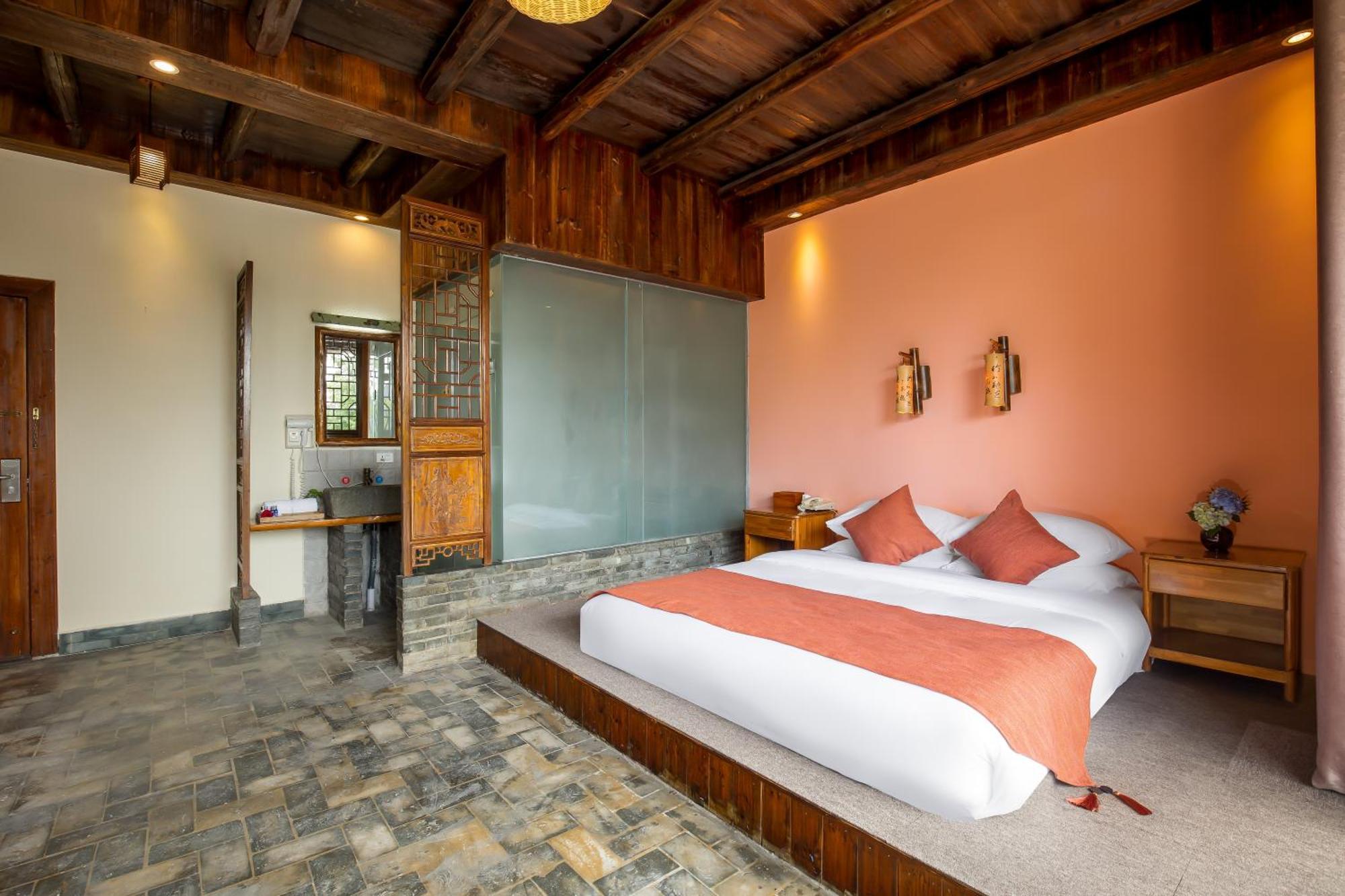 Yangshuo River Lodge Hotel-Free Pick Up From Yangshuo Area Over Three Nights المظهر الخارجي الصورة